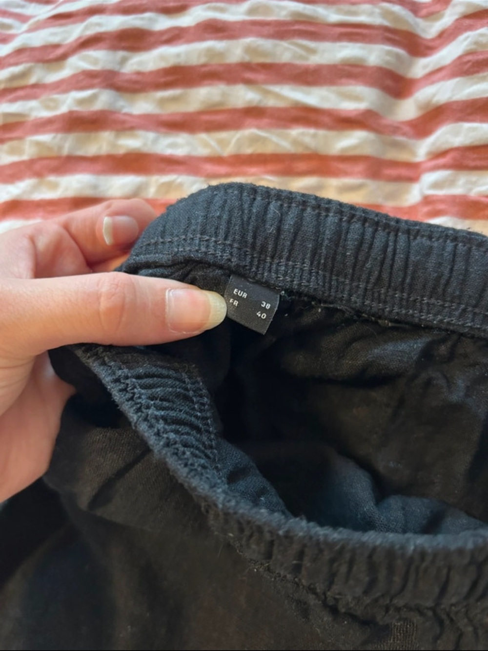 Linen Shorts - Picture 4 of 4